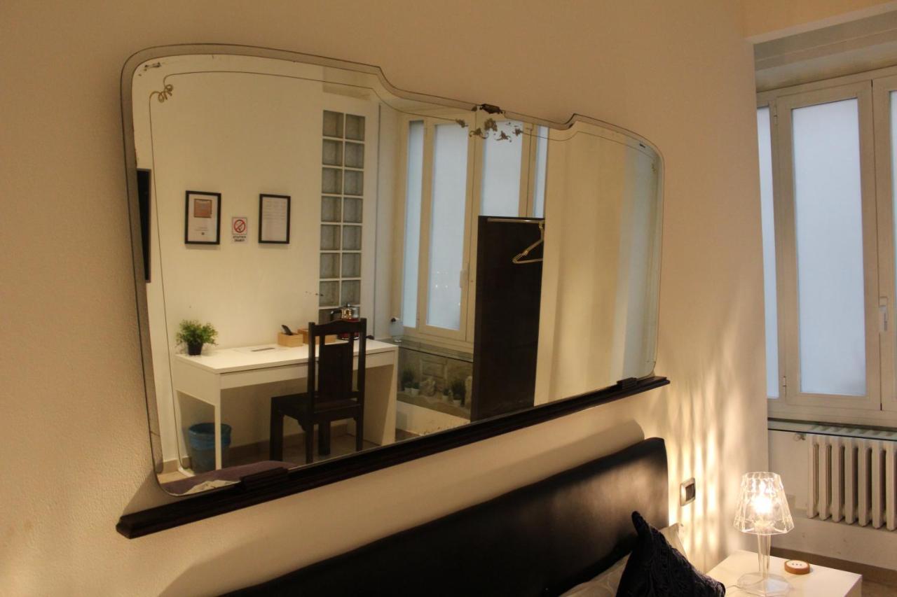 Bed and Breakfast Naviglio81 Милан Экстерьер фото
