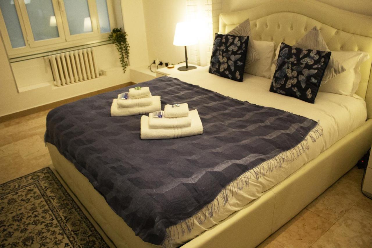 Bed and Breakfast Naviglio81 Милан Экстерьер фото